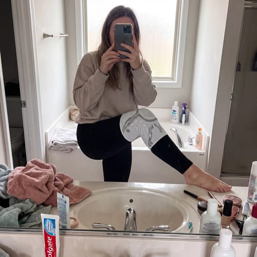 Sara, 29 años — En casa y paseos